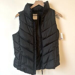 Black puffer vest SO size small NWT
